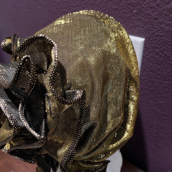 PM120425 Elegant Gold Headband - Picture 4 of 6